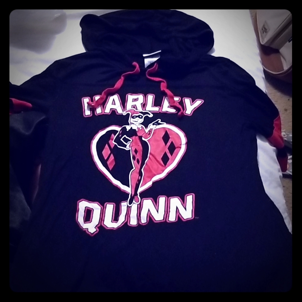A Harley Quinn Hooded T-Shirt